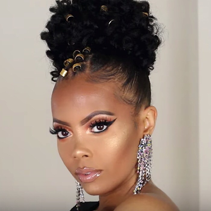 20+ Natural Hair Updos to Slay Your Wedding Day (9)