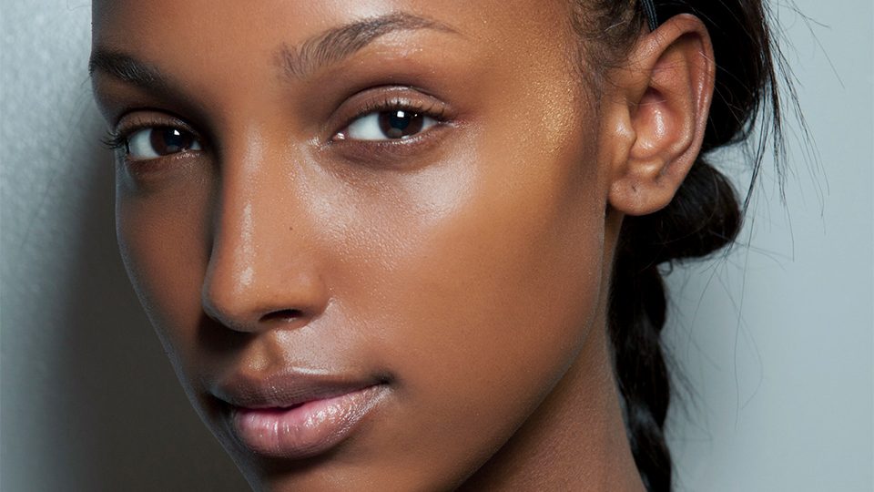 Here’s How You Can Totally Get Glass, Crystal Clear, Glowing & Poreless Skin
