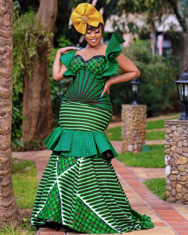 Hot Vogue and Stunning Ankara Styles to keep the Radiance