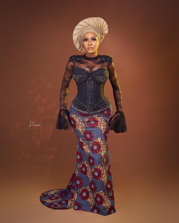 Hot Vogue and Stunning Ankara Styles to keep the Radiance