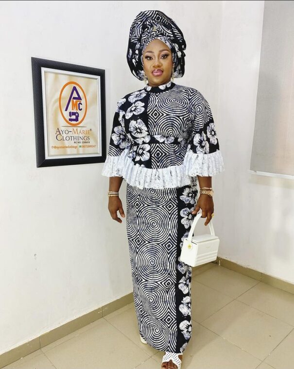 Aso Ebi Wedding Dresses (27)