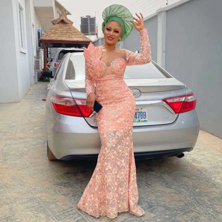 Aso Ebi Styles for Weddings "Trendy styles for ladies to rock"