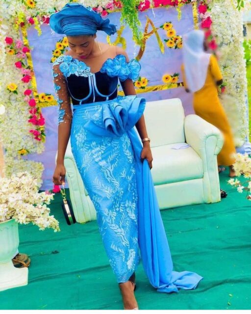 Amazing Aso-Ebi and Owambe Styles For Church and Wedding Guests ...