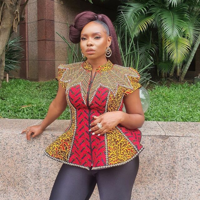 Classic And Awesome Ankara Tops For Cute Ladies