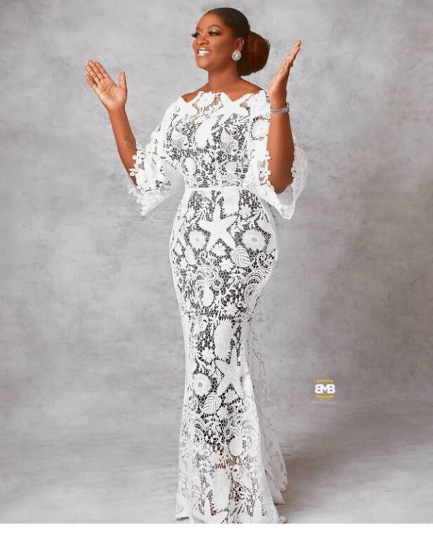 50 Gorgeous White Lace Outfits For Owambe And Aso Ebi Parties