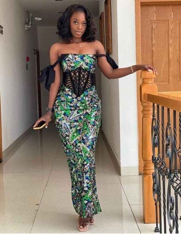 Beautiful Off Shoulder Ankara Styles You Can Wear To Your First Date (11)