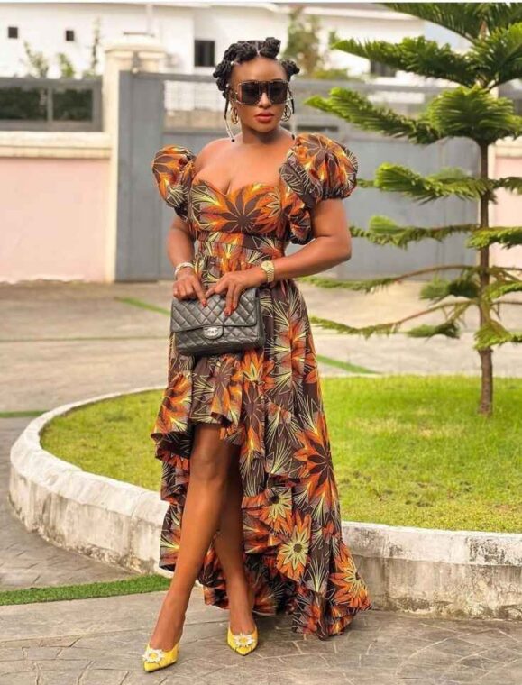 Beautiful Off Shoulder Ankara Styles You Can Wear To Your First Date (2)