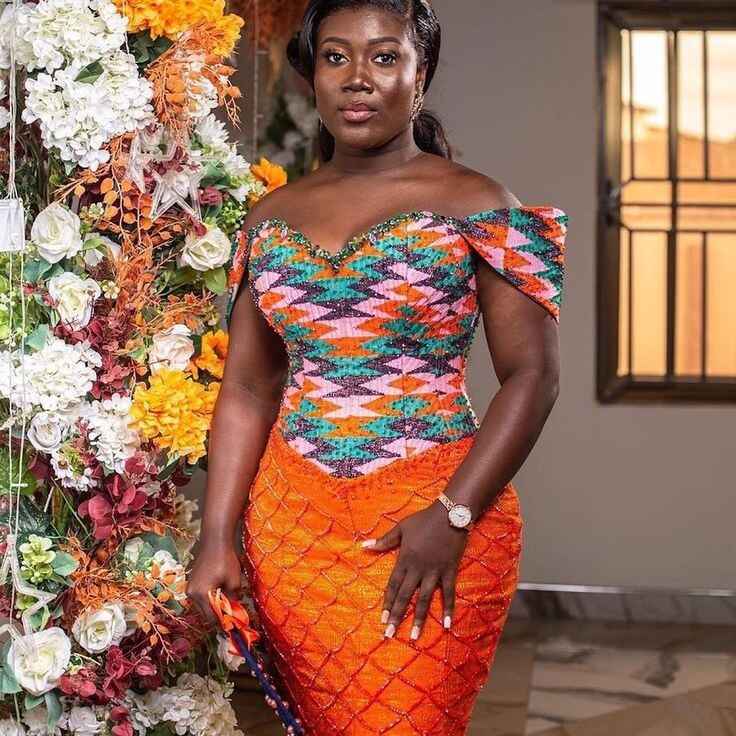 Beautiful Off Shoulder Ankara Styles You Can Wear To Your First Date (36)