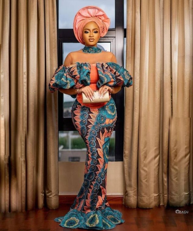 Gorgeous And Latest Lace Print Aso Ebi Styles For Elegant Owambe Looks ...