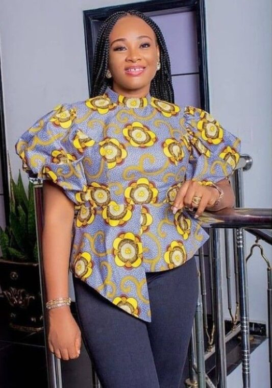 20+ Fashionable Ways To Styles Your Ankara BlouseTops With Jeans For Stylish Looks (6)