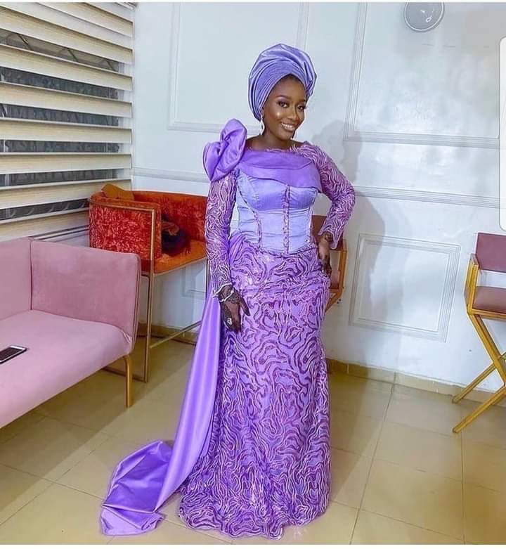 Ladies Check Out These Stunning Asoebi Styles You Can Rock To Any