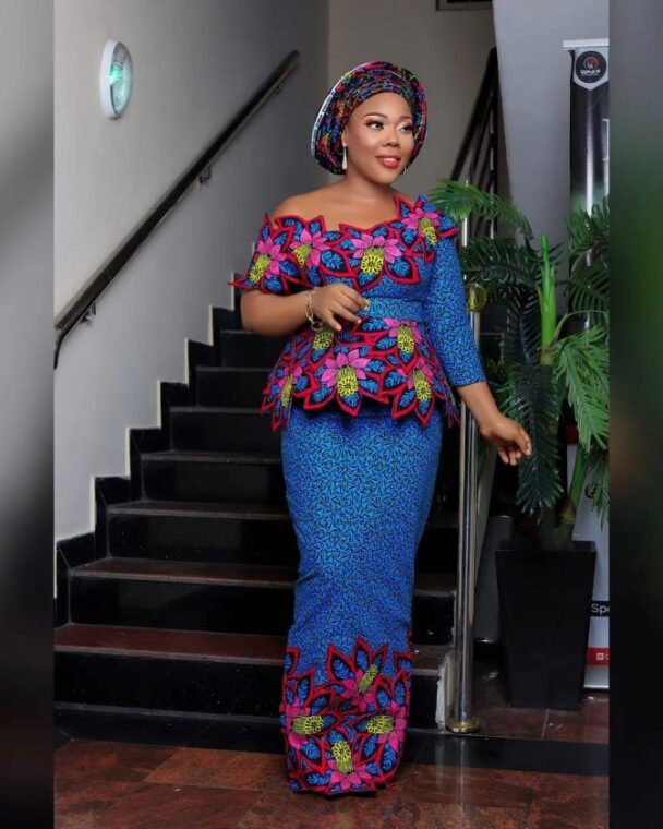 The Latest Ankara Skirt And Blouse Style For Wedding
