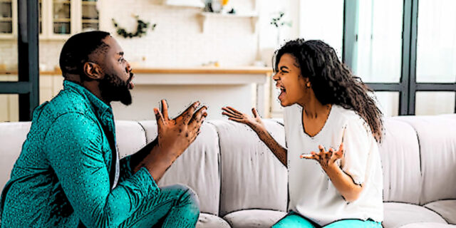 11 Warning Signs That You May Be In A Toxic Relationship