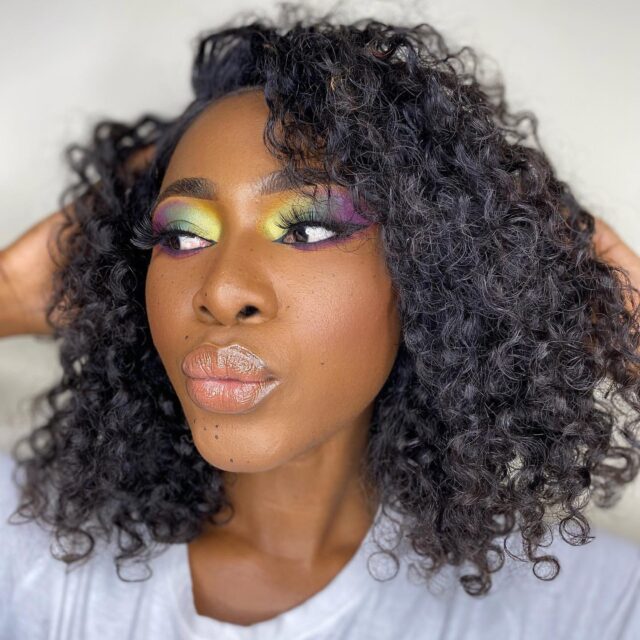Beautiful And Stylish Makeup Look Perfect For Stylish Ladies