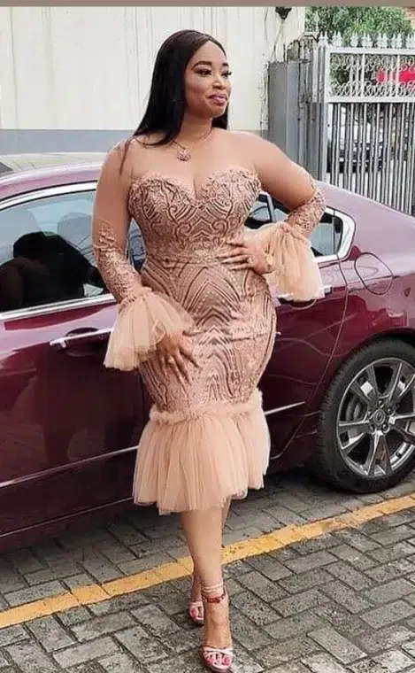 Short AsoEBi Lace Gown