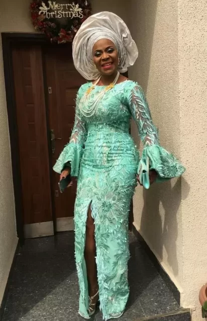 lace gown styles for weddings