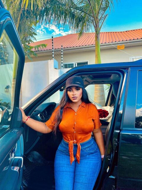 Best Jeans For Curvy Short Women (19)