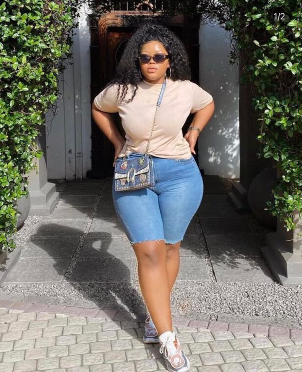 Best Jeans For Curvy Short Women (5)