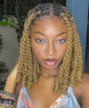 Blonde-Tipped Soft Locs for a Chic Look