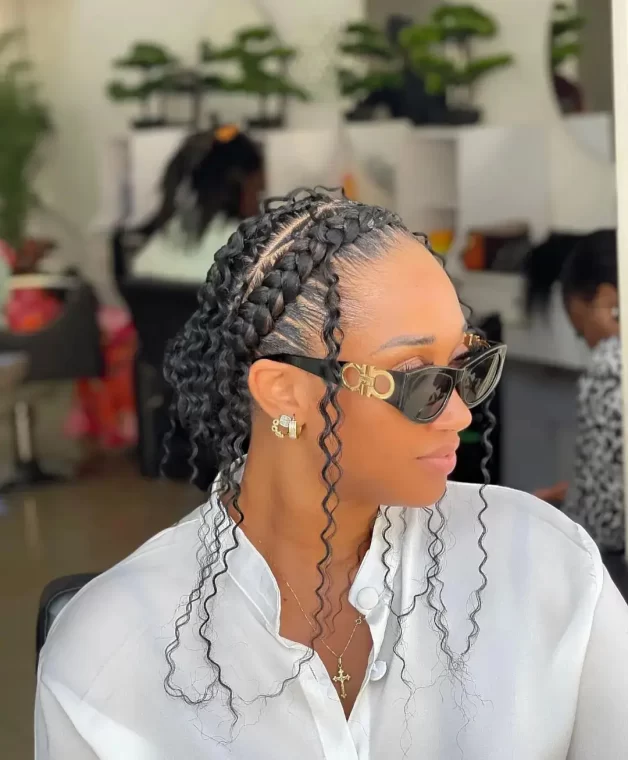 Trendy Knotless Braids with Curls